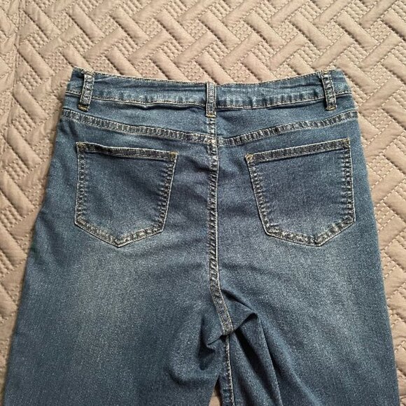 Straight leg stretch jeans 💎HOST PICK💎  10P Ankle length (see measurements) - Picture 2 of 9